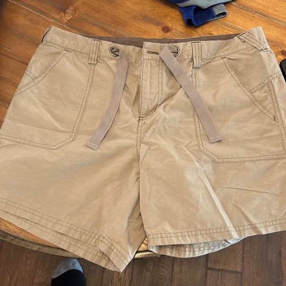 Shorts - Picture 1 of 3